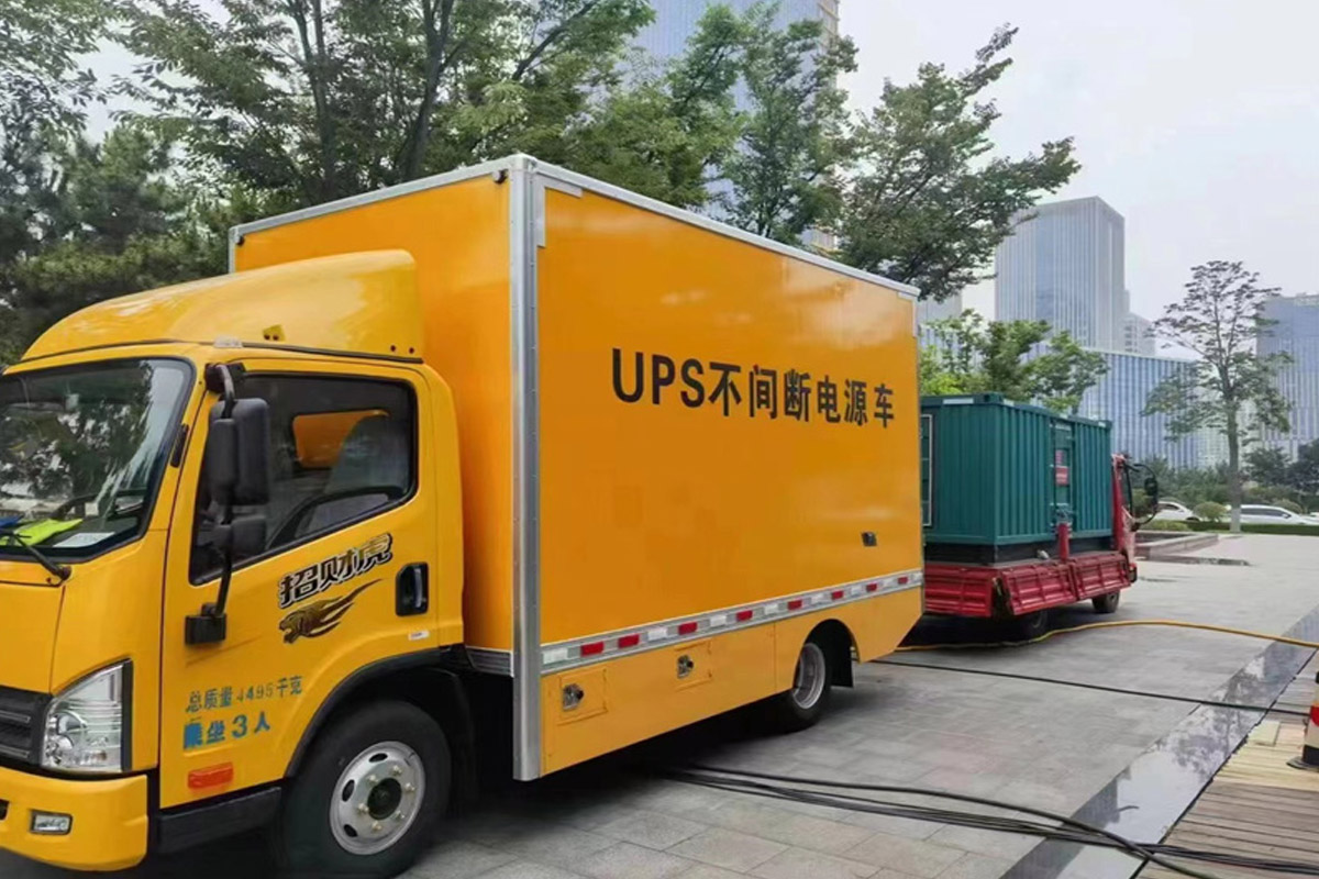 穆棱发电机租赁施工现场