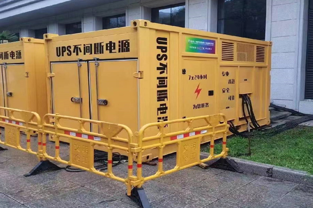 穆棱发电机租赁施工现场
